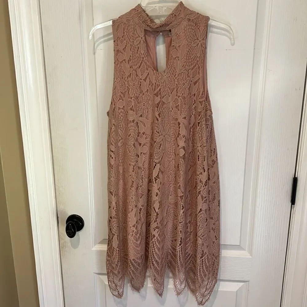 Love Fire pink lace dress